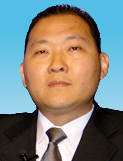 Dr. Eiffel Tsuyoshi Dobashi - Primeiro Secretário